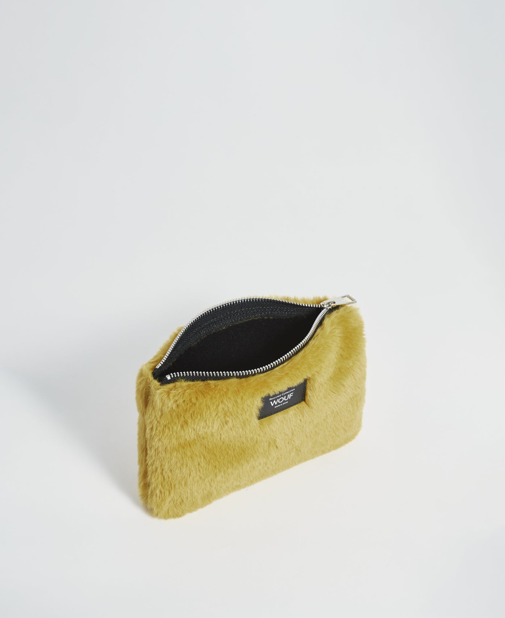 wouf-daily-foxie-pochette-fourrure-recycl-e-22-cm image 2