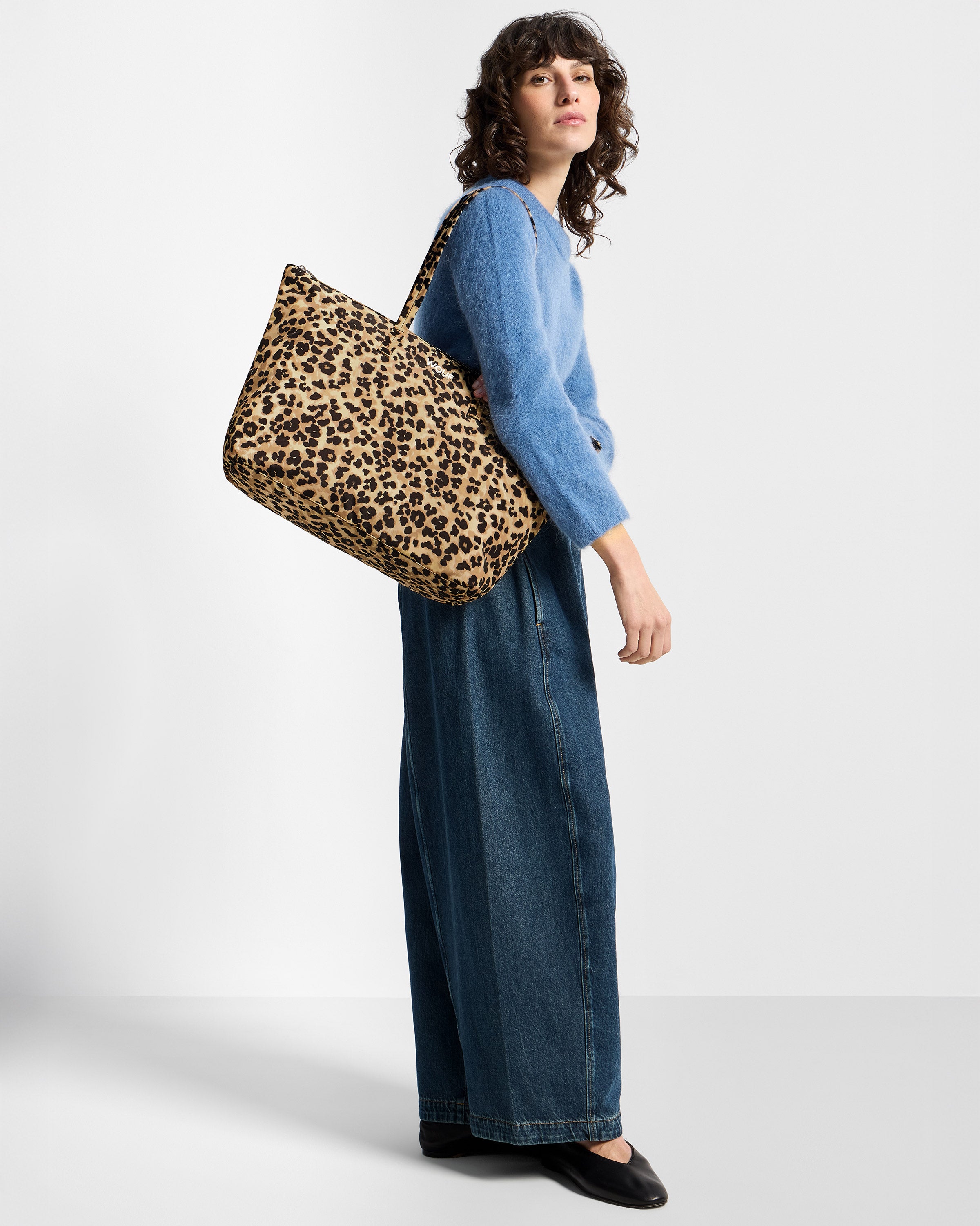 wouf-studio-feline-shopper-bag-matelass-52-cm image 2