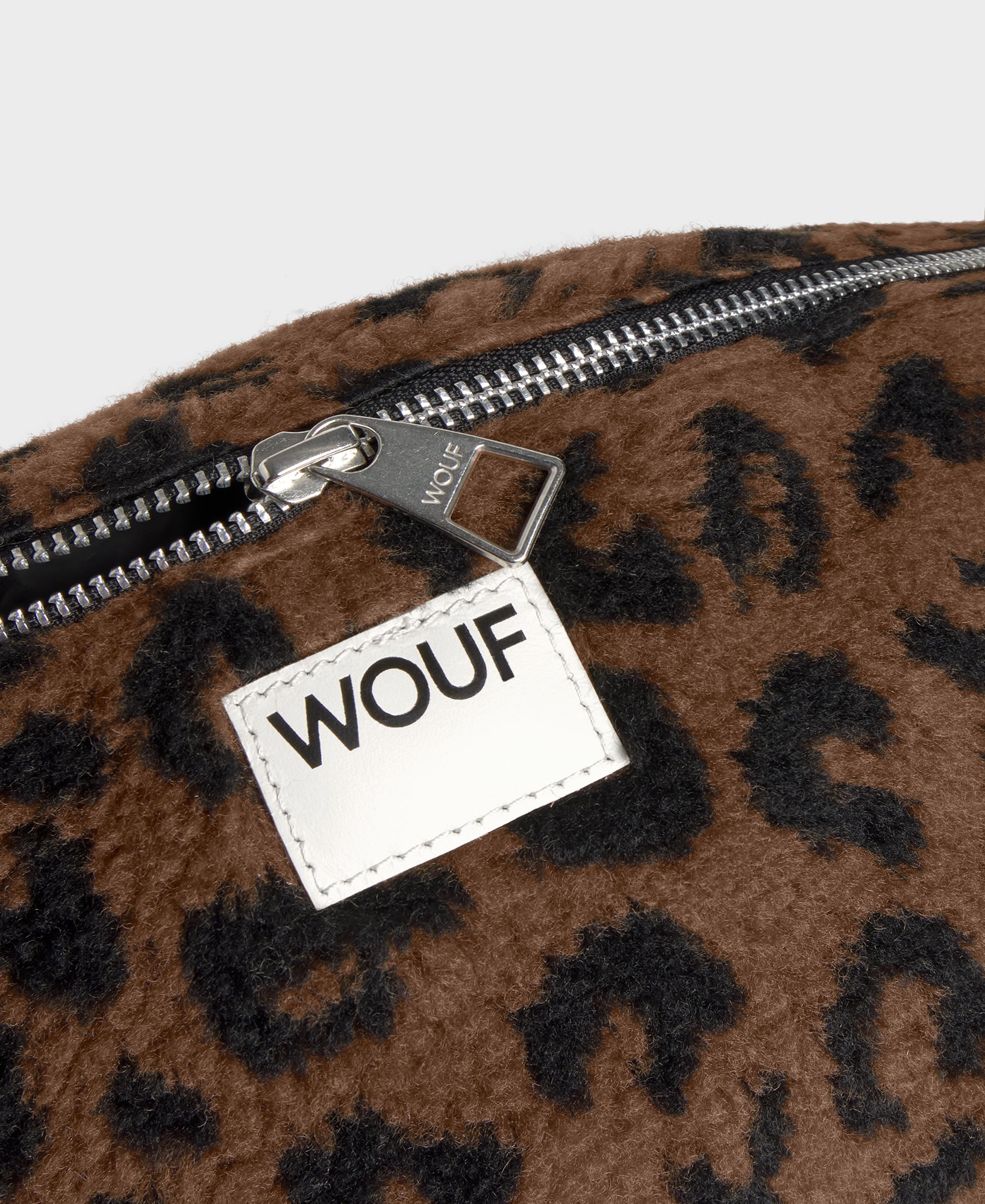 wouf-teddy-simona-sac-banane-imprim-e-polyester-recycl image 4