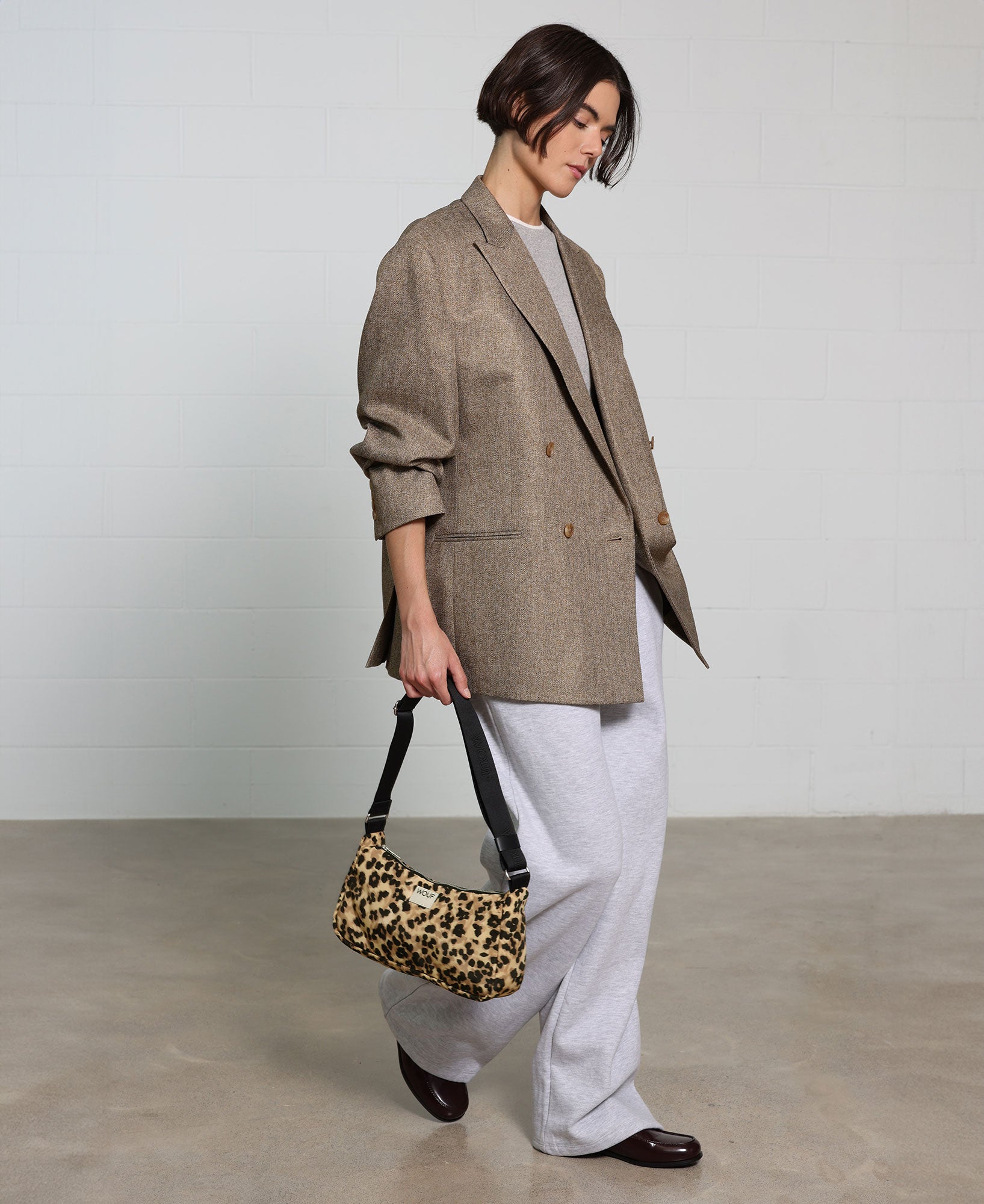 wouf-studio-sac-feline-paule-l-opard-34-cm image 3