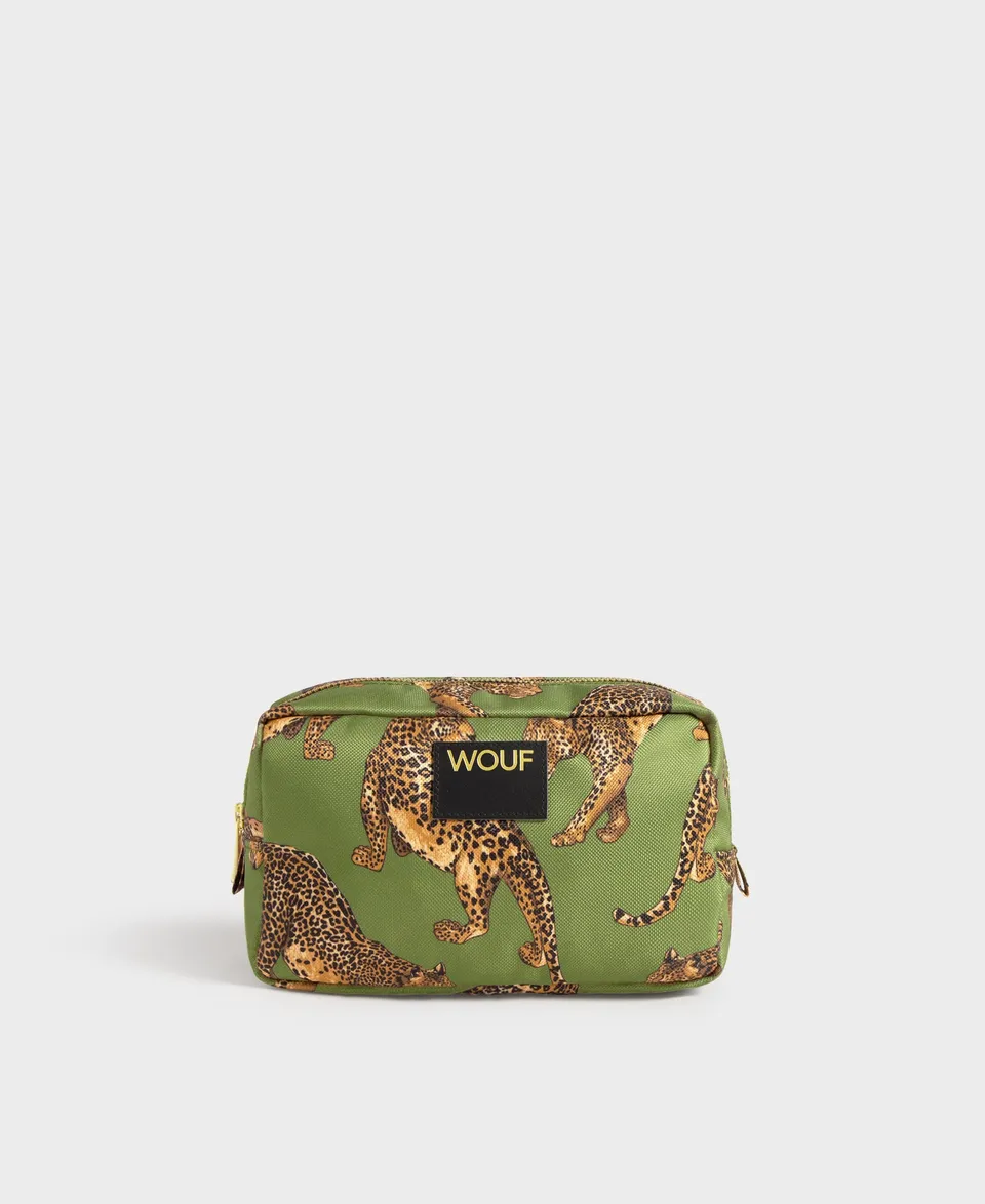 wouf-studio-olive-leopard-trousse-toilette-20-cm-recycl-e image 1