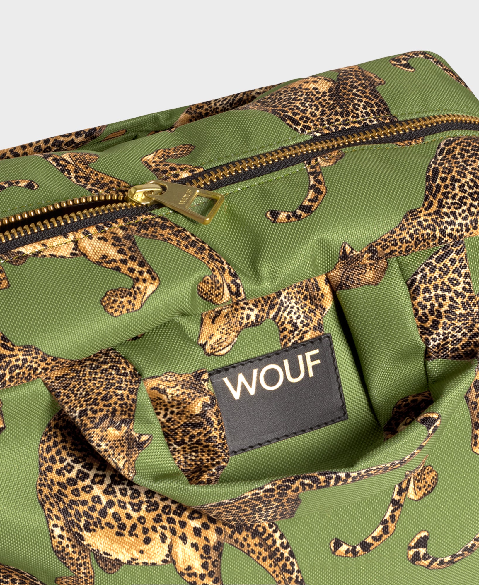 wouf-studio-grande-trousse-toilette-olive-leopard image 2