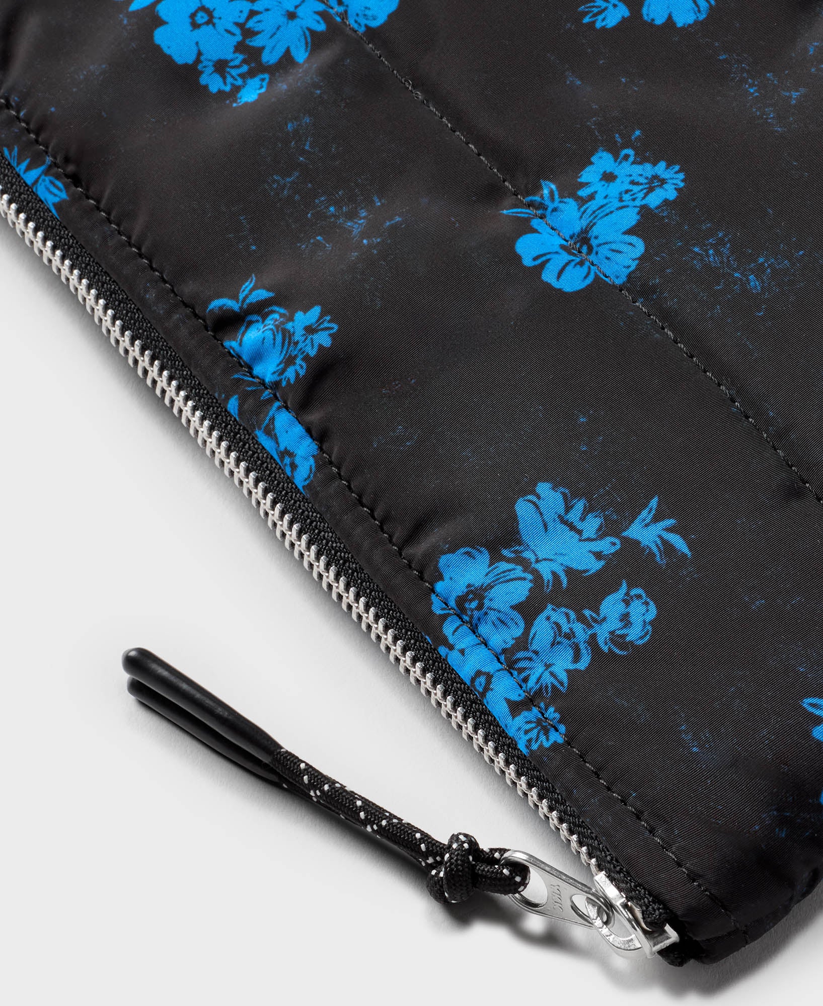 wouf-daily-pochette-dalia-moyen-matelass-e-recycl-e image 3