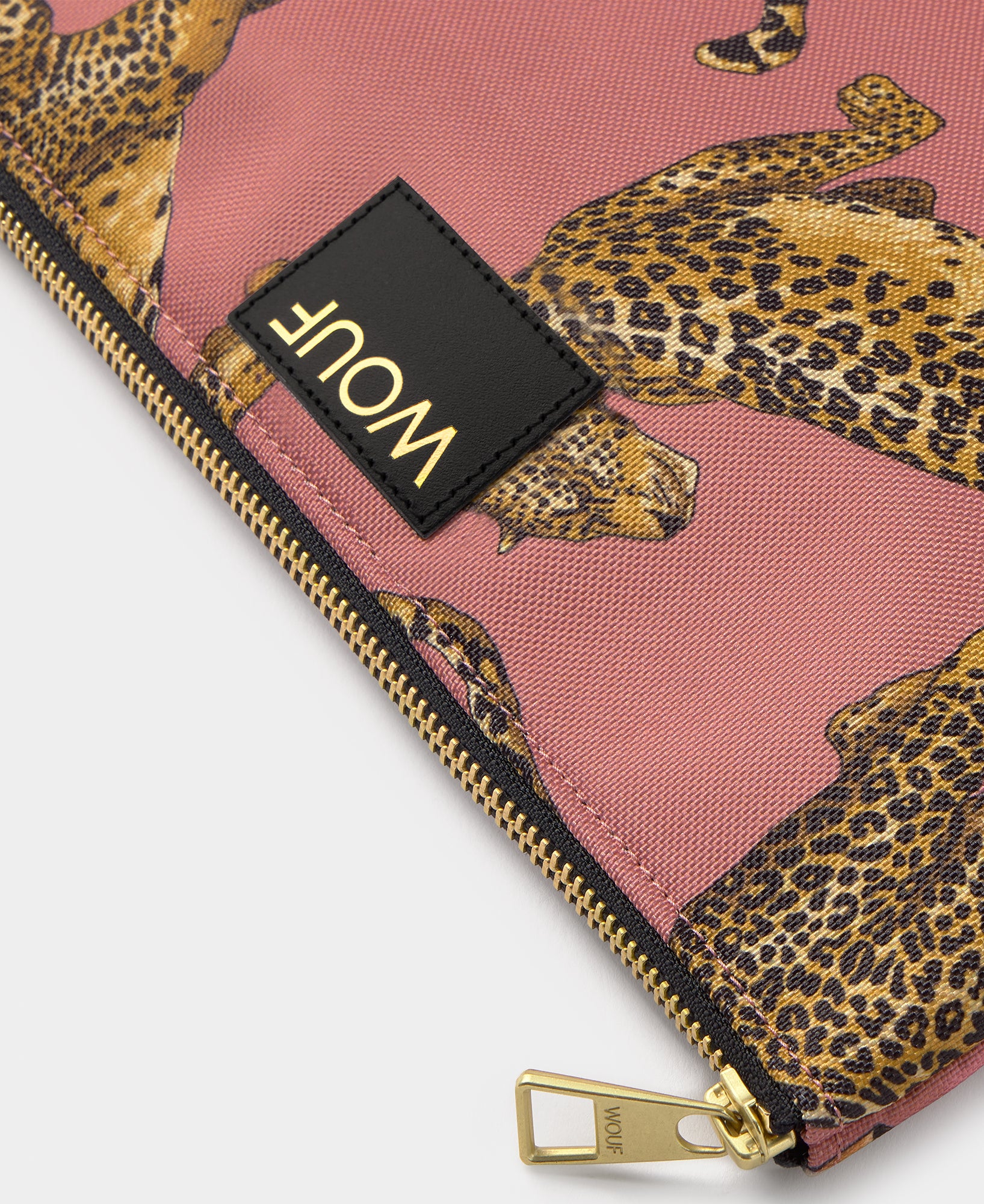wouf-studio-blush-leopard-pochette-xl-l-opard-rose image 2