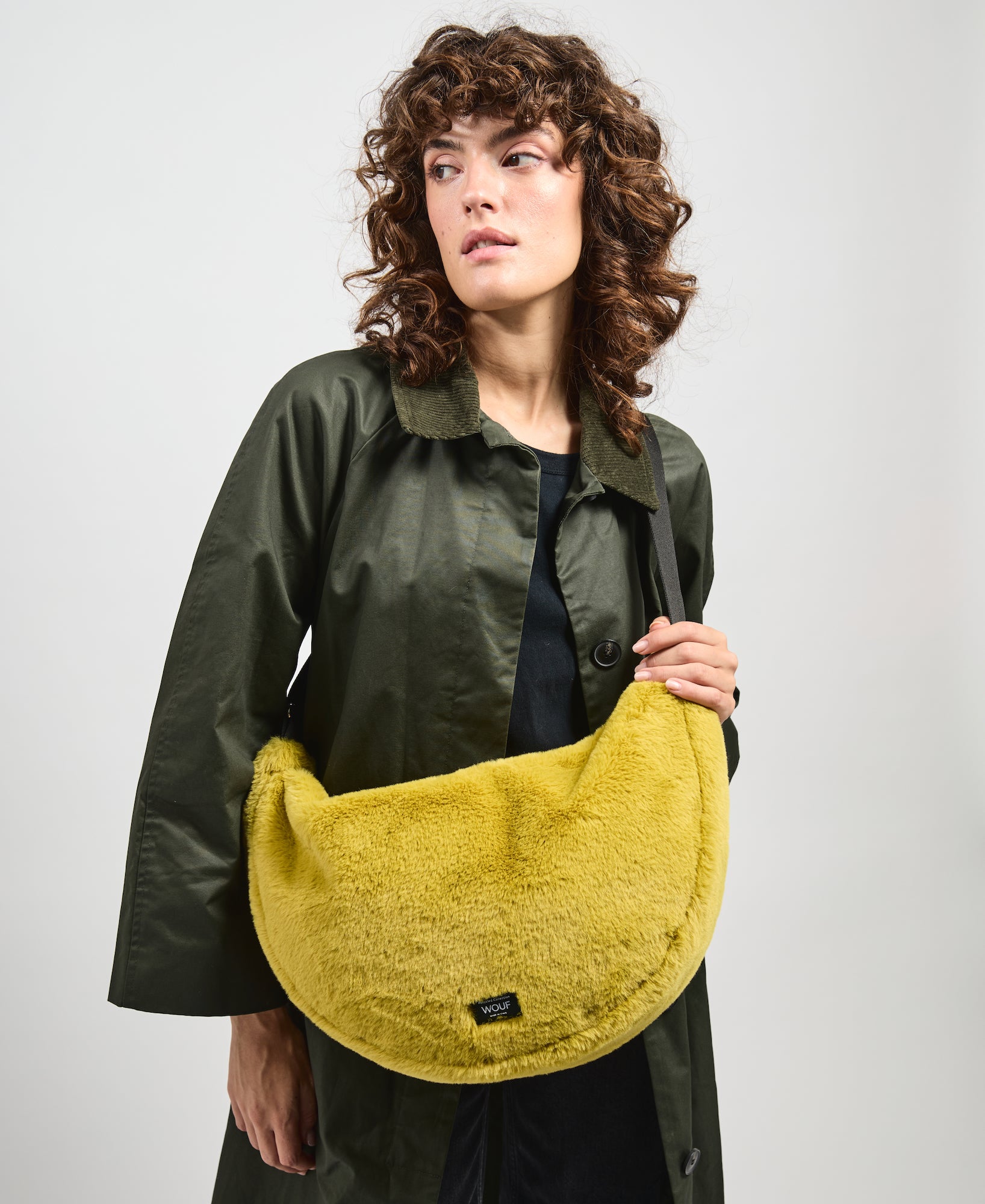 wouf-mesh-foxie-grand-sac-bandouli-re-fourrure-recycl-e image 5