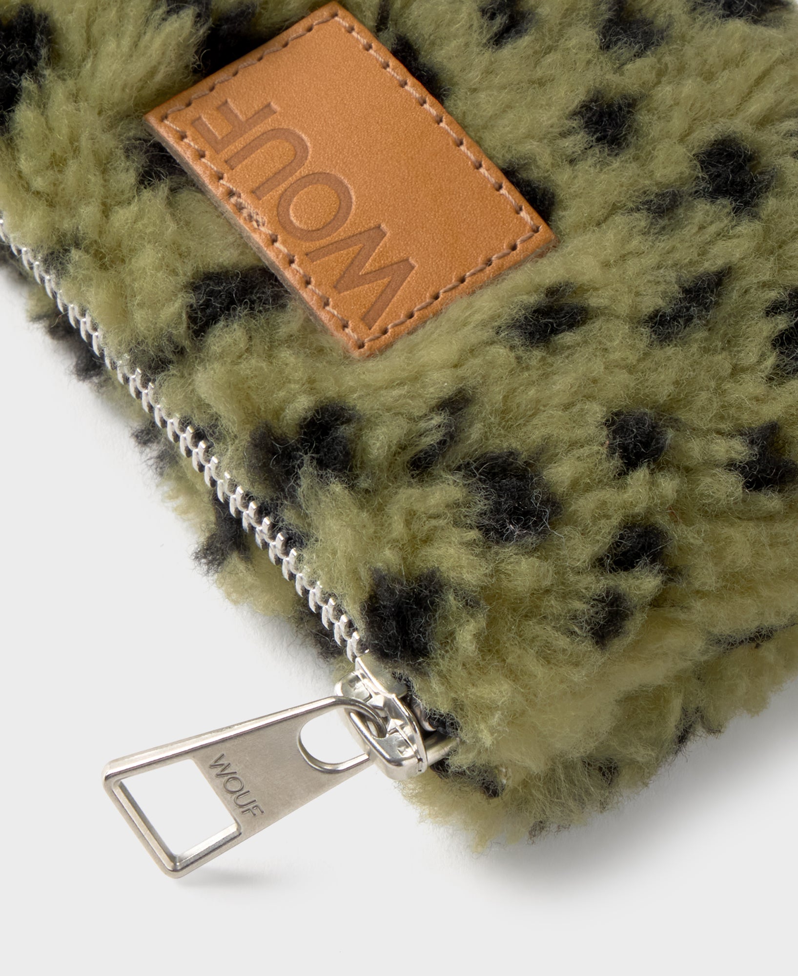 wouf-teddy-petite-pochette-olivia-15-cm-recycl-e image 2