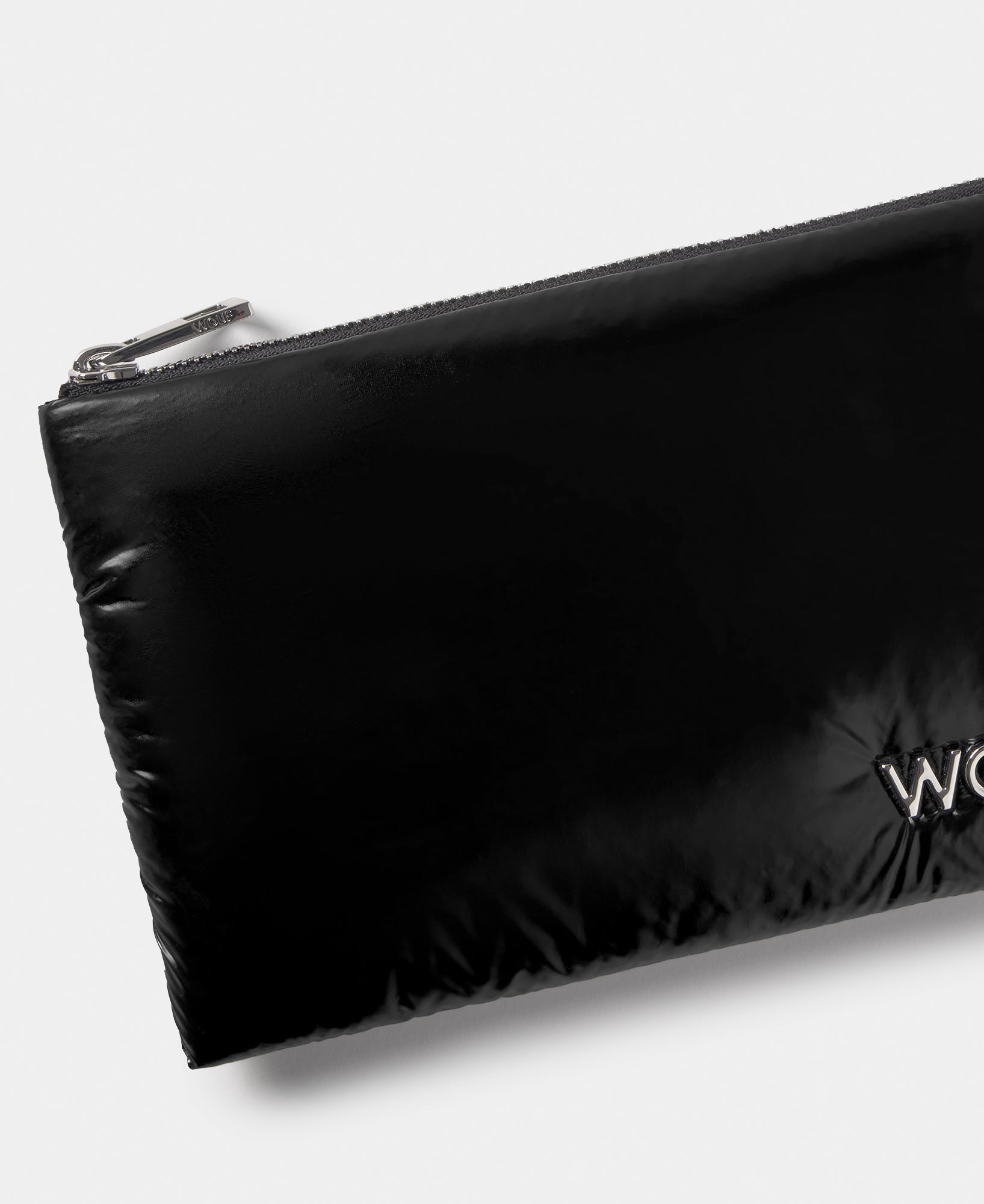 wouf-studio-night-pochette-matelass-e-nylon-recycl image 2