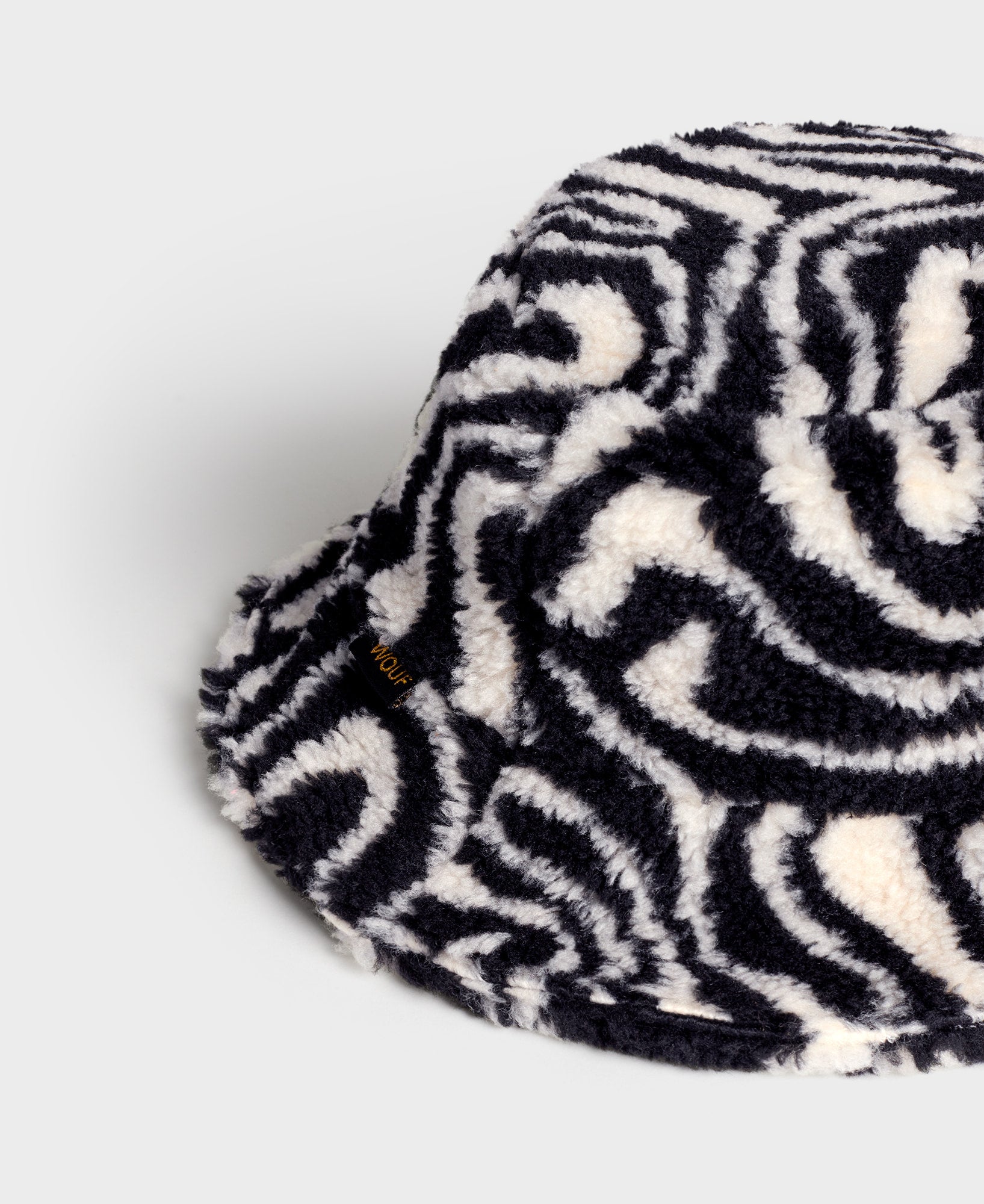 wouf-crochet-hypnotic-bob-chapeau-polyester-recycl-taille-m image 2