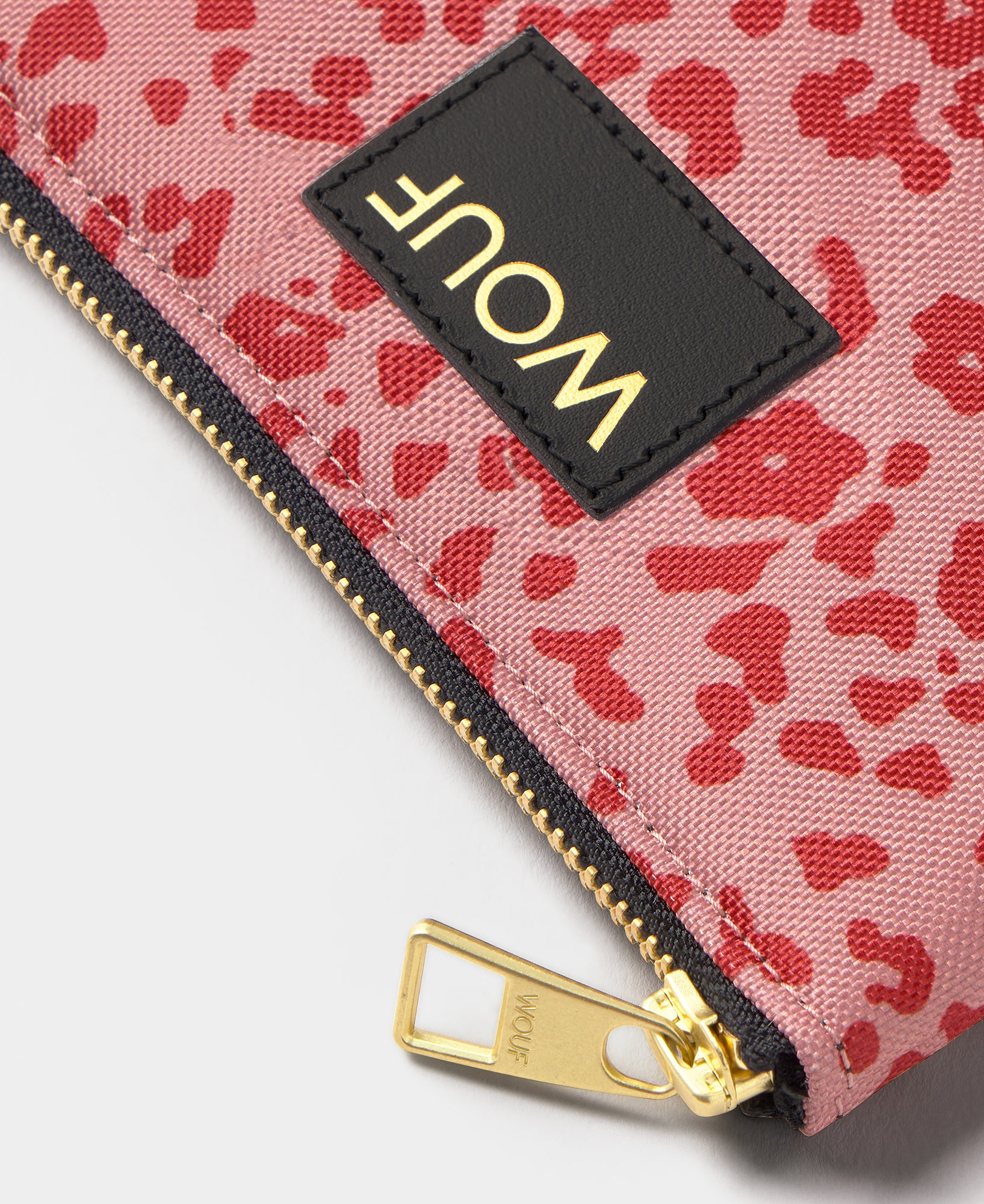 wouf-studio-roar-petite-pochette-zipp-e-imprim-recycl image 2