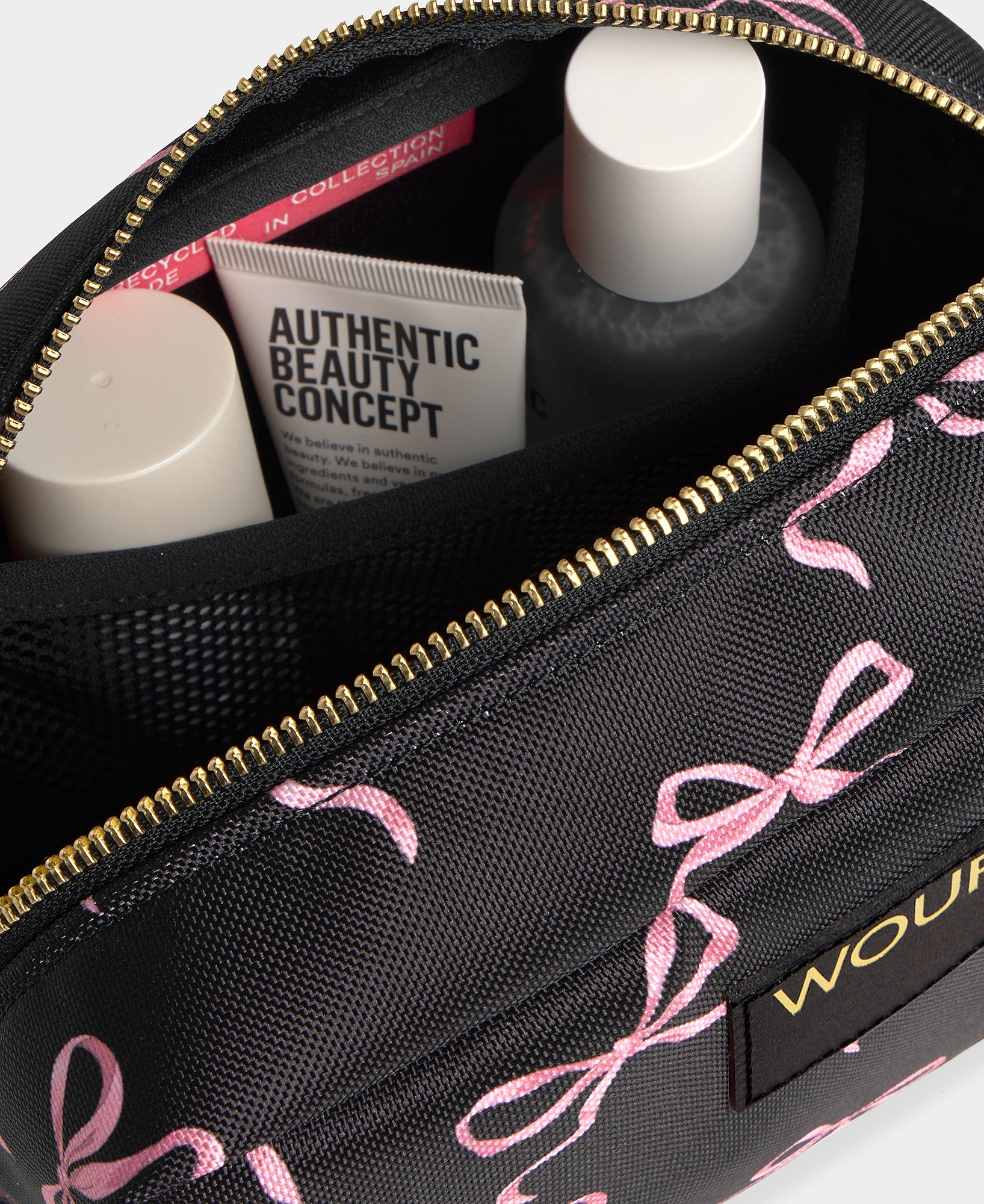 wouf-daily-juliette-trousse-de-toilette-recycl-e image 4