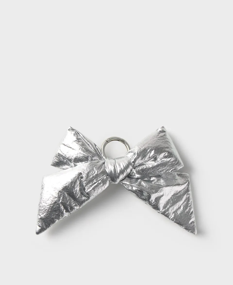 wouf-glossy-charm-silver-bow-nylon-recycl-argent image 1